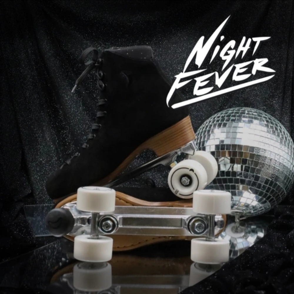 Moonlight Roller Rollerskates Night Fever Size 6